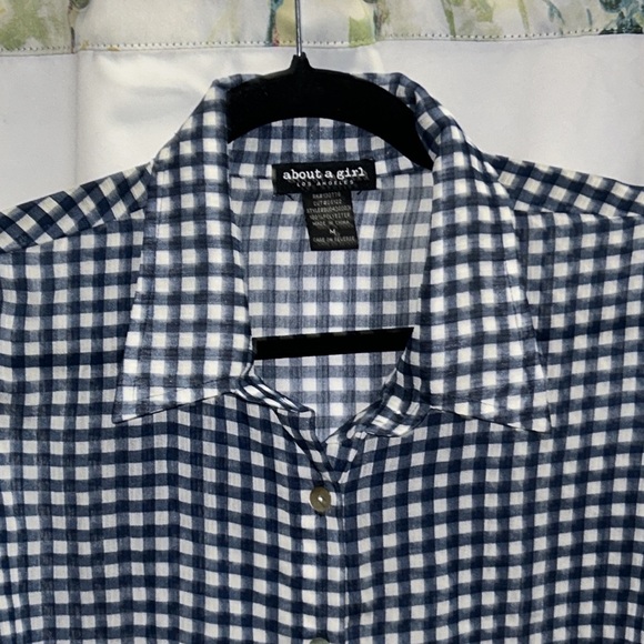 41- About A Girl Checkered Blue & White Buffalo Plaid LS Sheer Top Medium - Picture 3 of 10